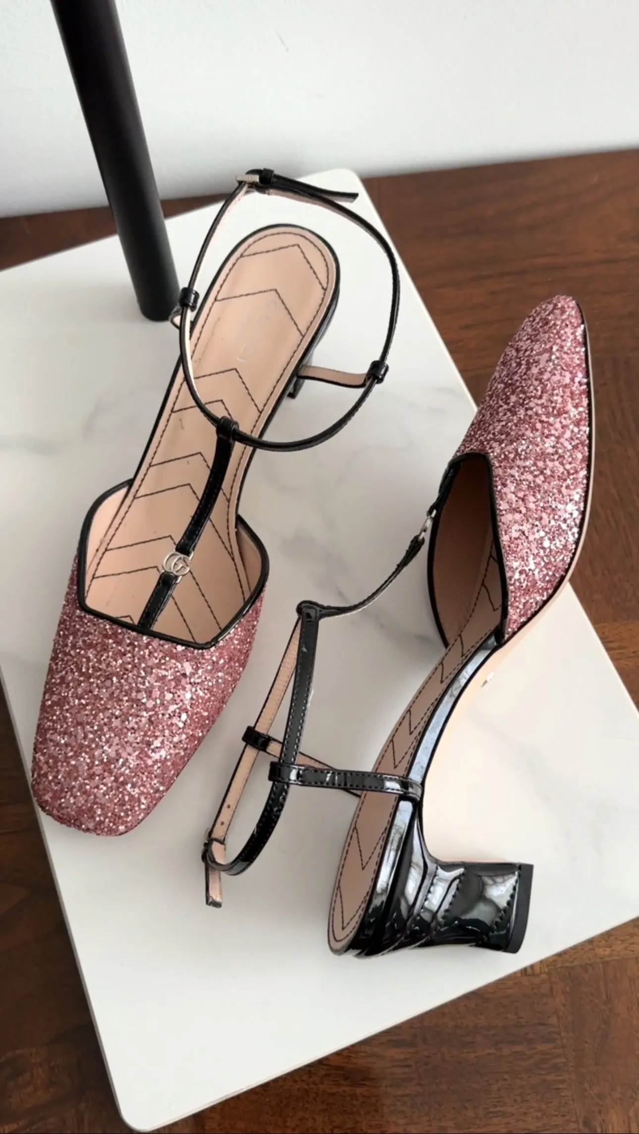 Gucci Pink Coarse Glitter GG Logo T-Strap Heels - 40